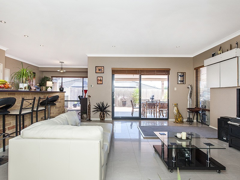 5 Terrigal Pass, Tapping WA 6065