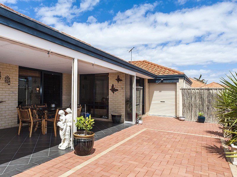 5 Terrigal Pass, Tapping WA 6065