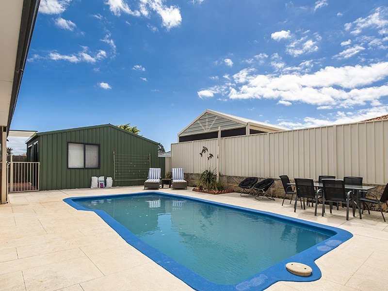 5 Terrigal Pass, Tapping WA 6065