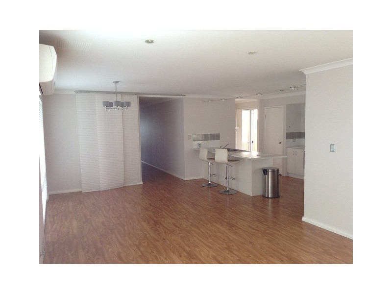 118 Rathkeale Boulevard, Ridgewood WA 6030