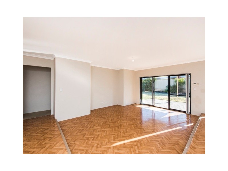 12 Dirleton Loop, Butler WA 6036