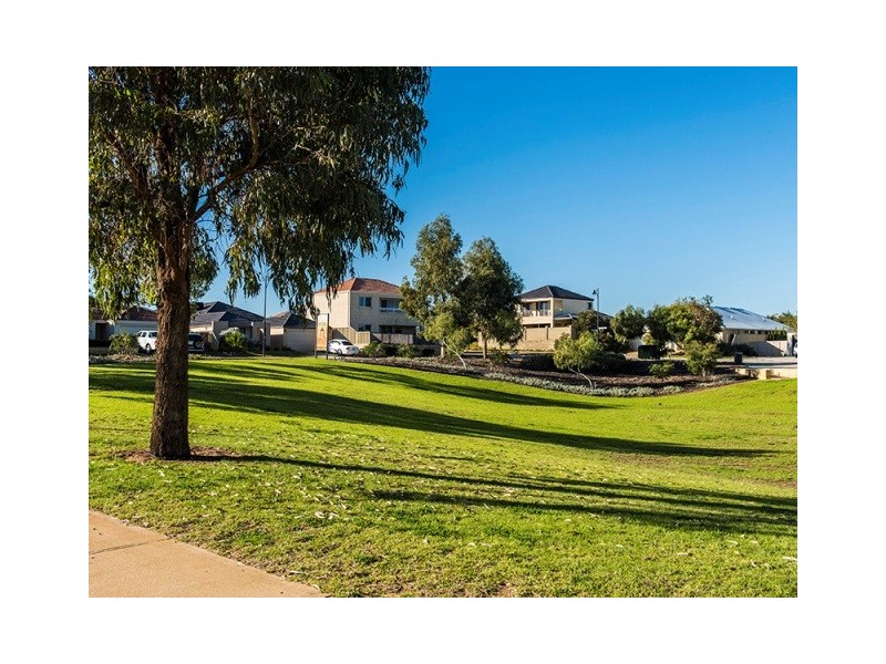 12 Dirleton Loop, Butler WA 6036