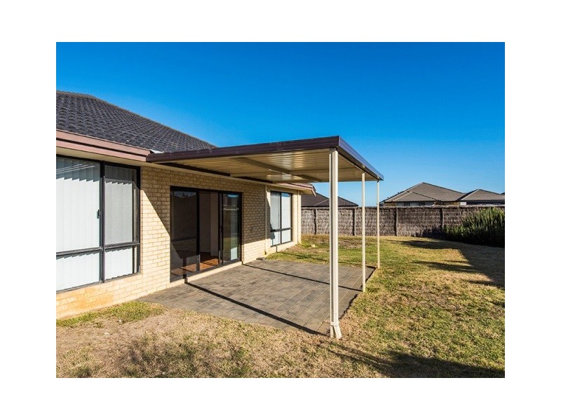 12 Dirleton Loop, Butler WA 6036