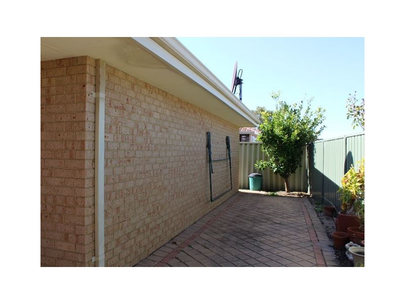 42 Glendevon Turn, Kinross WA 6028