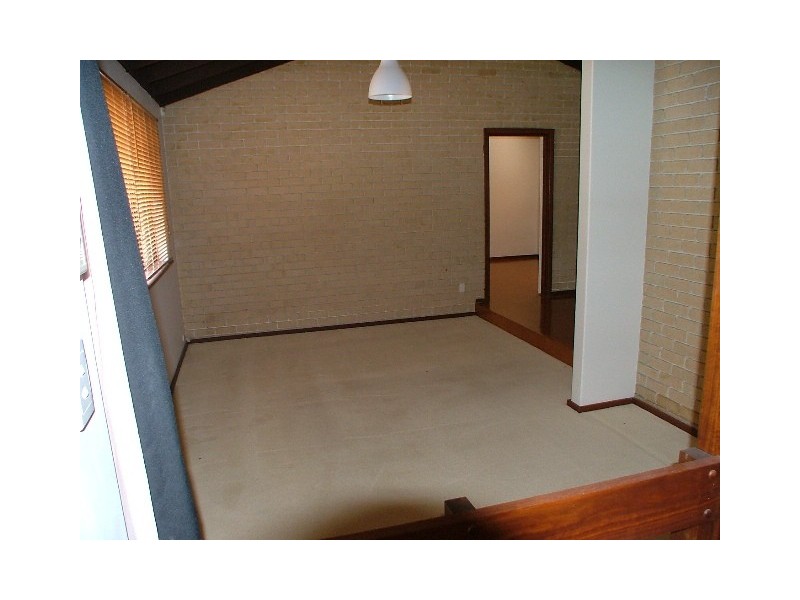 8 Livingstone Way, Padbury WA 6025