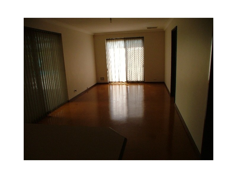 8 Livingstone Way, Padbury WA 6025