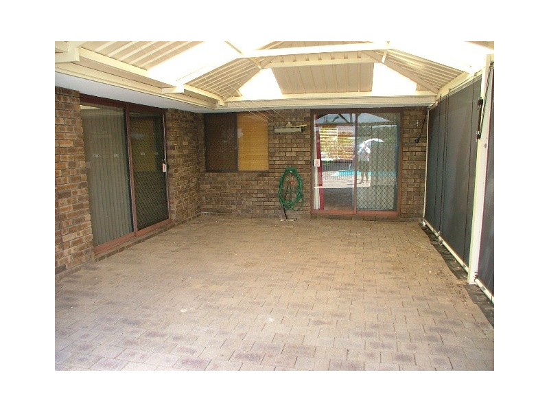 8 Livingstone Way, Padbury WA 6025