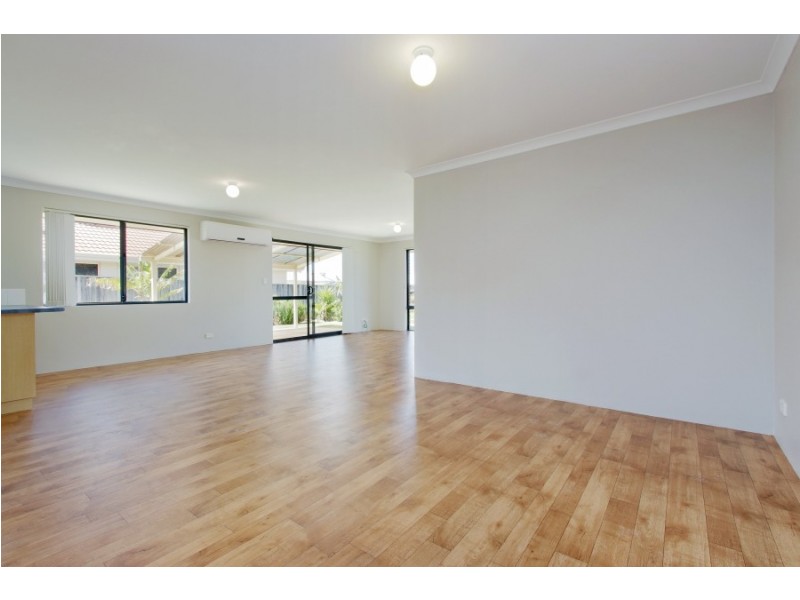 11 Charnley Link, Wanneroo WA 6065