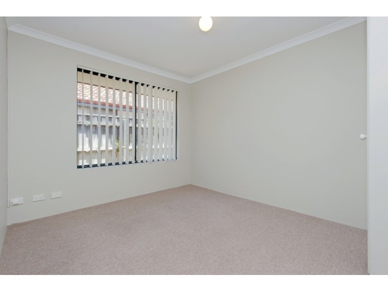 11 Charnley Link, Wanneroo WA 6065