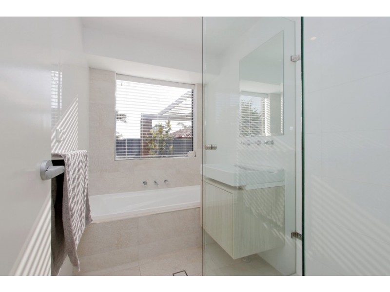 14 Kundilli Way, Wanneroo WA 6065