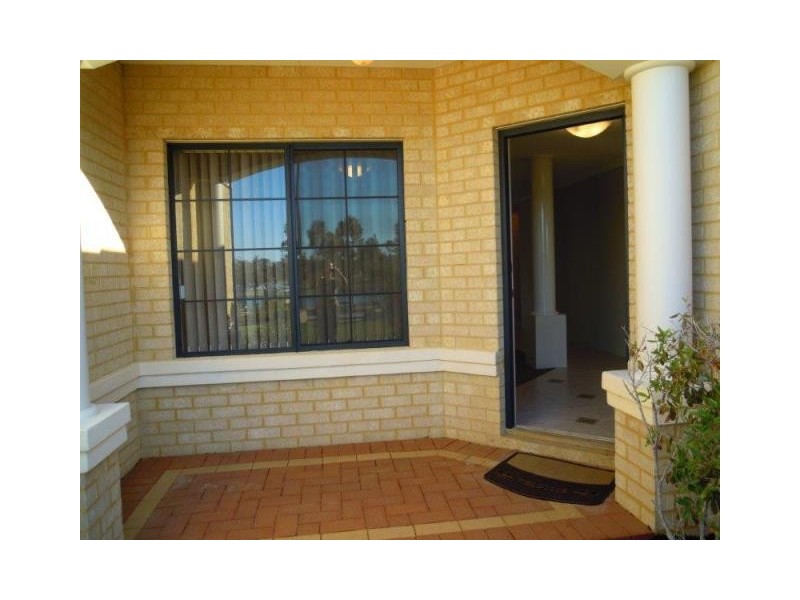 38 Kingsbridge Boulevard, Butler WA 6036