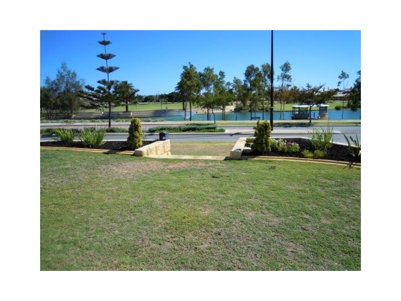 38 Kingsbridge Boulevard, Butler WA 6036