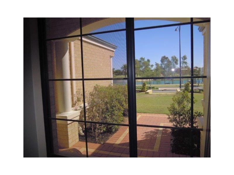 38 Kingsbridge Boulevard, Butler WA 6036