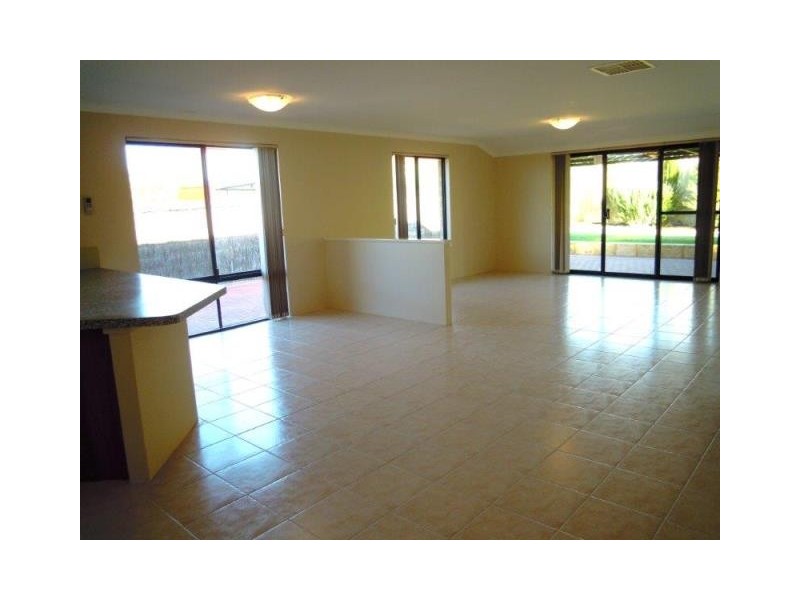 38 Kingsbridge Boulevard, Butler WA 6036