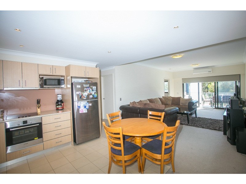 52/6 Walsh Loop, Joondalup WA 6027