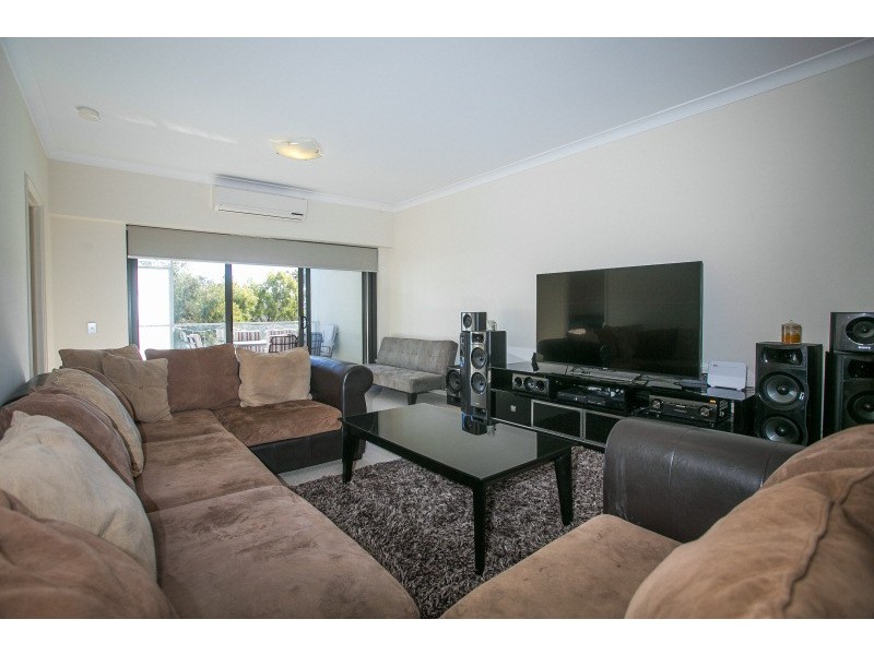 52/6 Walsh Loop, Joondalup WA 6027