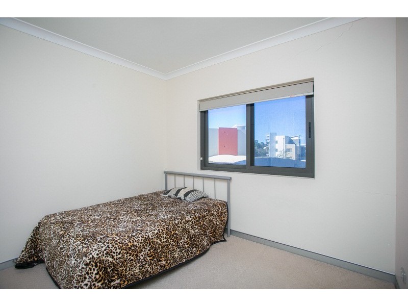 52/6 Walsh Loop, Joondalup WA 6027