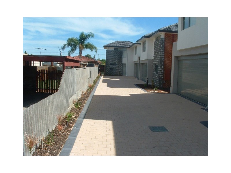 3/4 Brindley Street, Belmont WA 6104