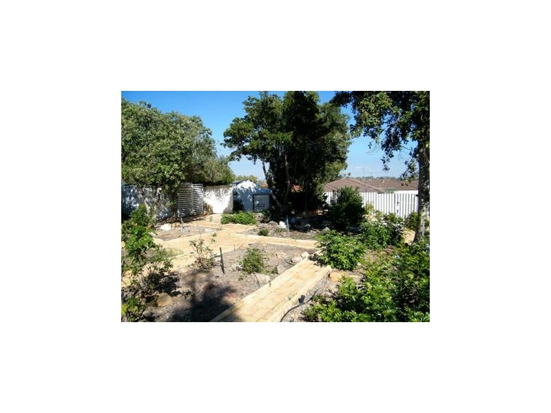 4 Wanill   Place, Wanneroo WA 6065