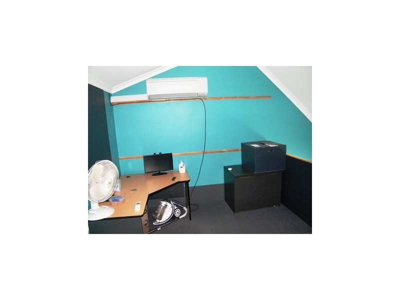 10/8 Day Road, Rockingham WA 6168