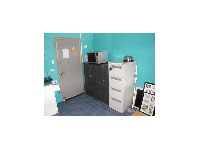 10/8 Day Road, Rockingham WA 6168