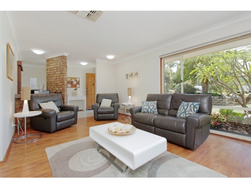 29 Lakeview Drive, Edgewater WA 6027