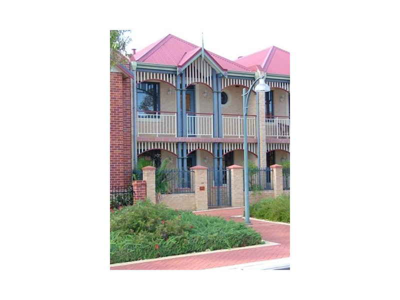 198 Lakeside Drive, Joondalup WA 6027