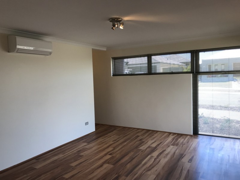 54 Farnham Pass, Alkimos WA 6038