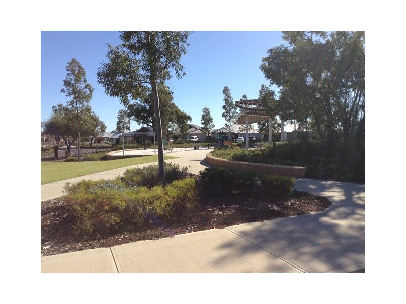 60 Bauer Circle, Banksia Grove WA 6031