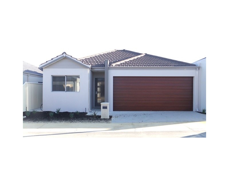 43 Nashville Loop, Currambine WA 6028