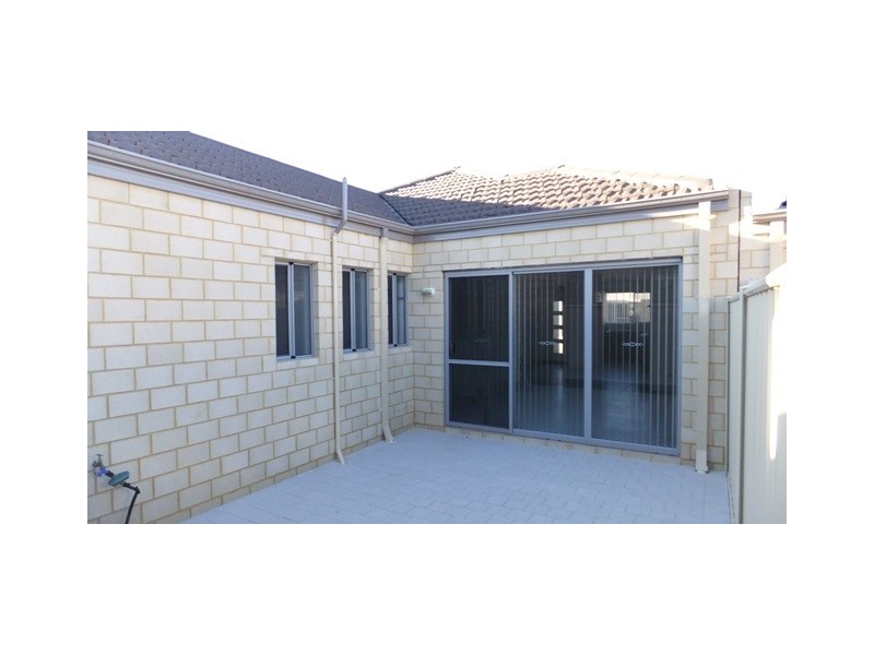 43 Nashville Loop, Currambine WA 6028