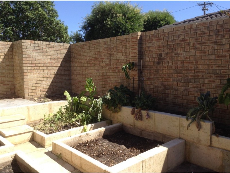 1/15 Kerry Street, Dianella WA 6059