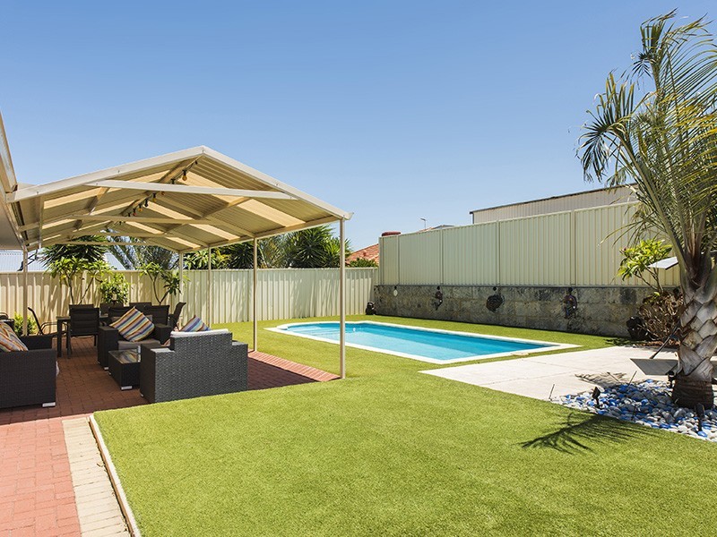 36 Jindare Loop, Carramar WA 6031