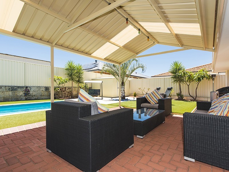 36 Jindare Loop, Carramar WA 6031