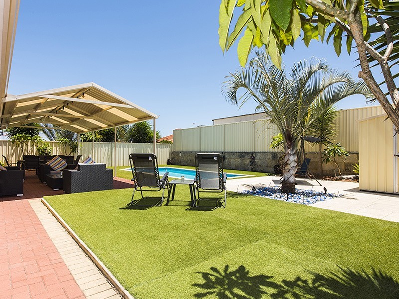 36 Jindare Loop, Carramar WA 6031