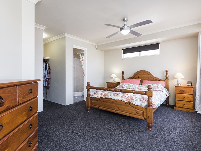 36 Jindare Loop, Carramar WA 6031
