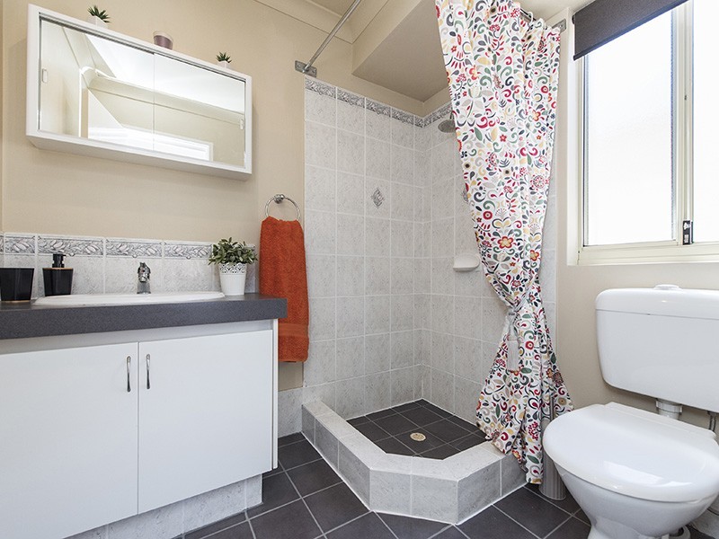 36 Jindare Loop, Carramar WA 6031