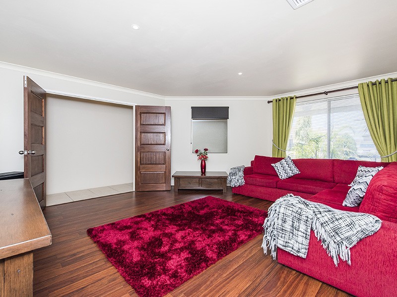 36 Jindare Loop, Carramar WA 6031