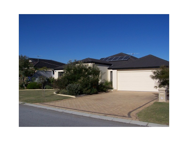 6 Woodbine Loop, Tapping WA 6065