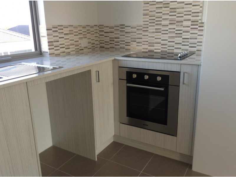 16/2 Royston Link, Butler WA 6036