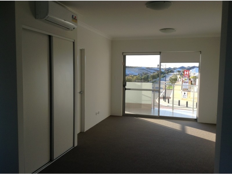 16/2 Royston Link, Butler WA 6036