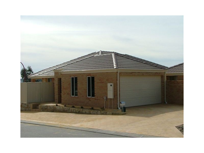 33A Wicklow Circle, Darch WA 6065