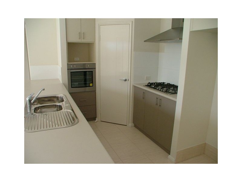 33A Wicklow Circle, Darch WA 6065