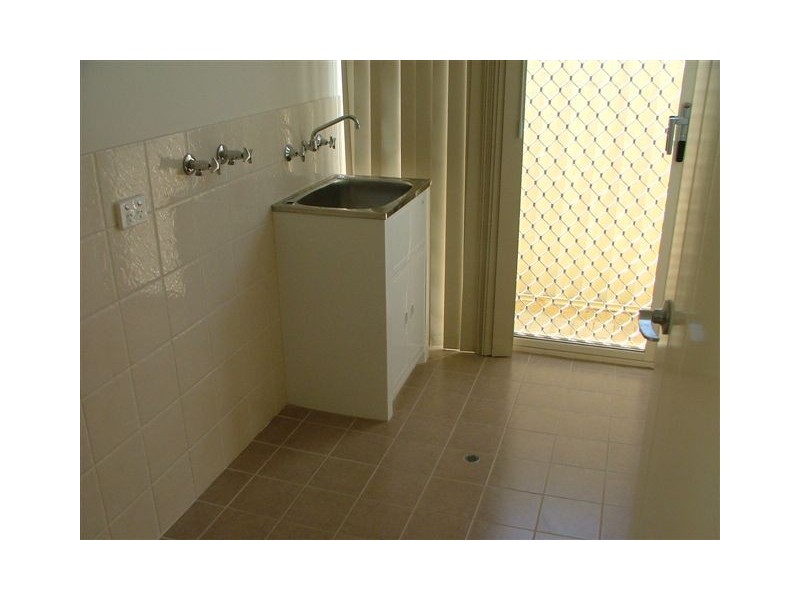 33A Wicklow Circle, Darch WA 6065