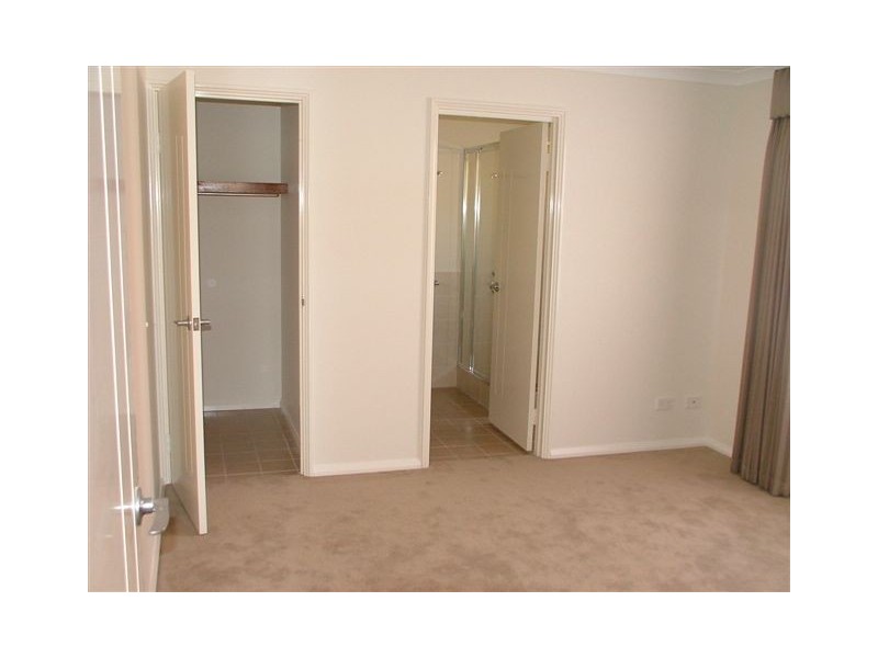 33A Wicklow Circle, Darch WA 6065