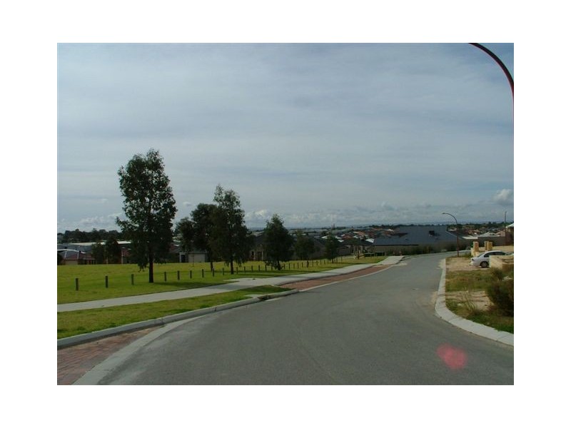 33A Wicklow Circle, Darch WA 6065