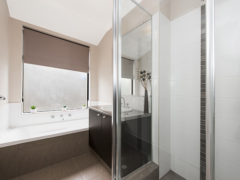 8 Dunk Street, Yanchep WA 6035