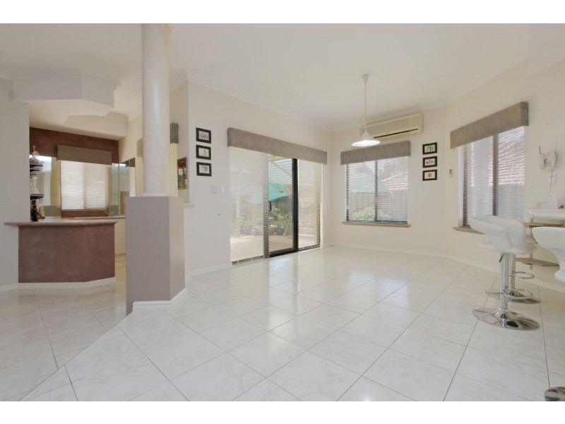 23 Mossfiel Retreat, Landsdale WA 6065