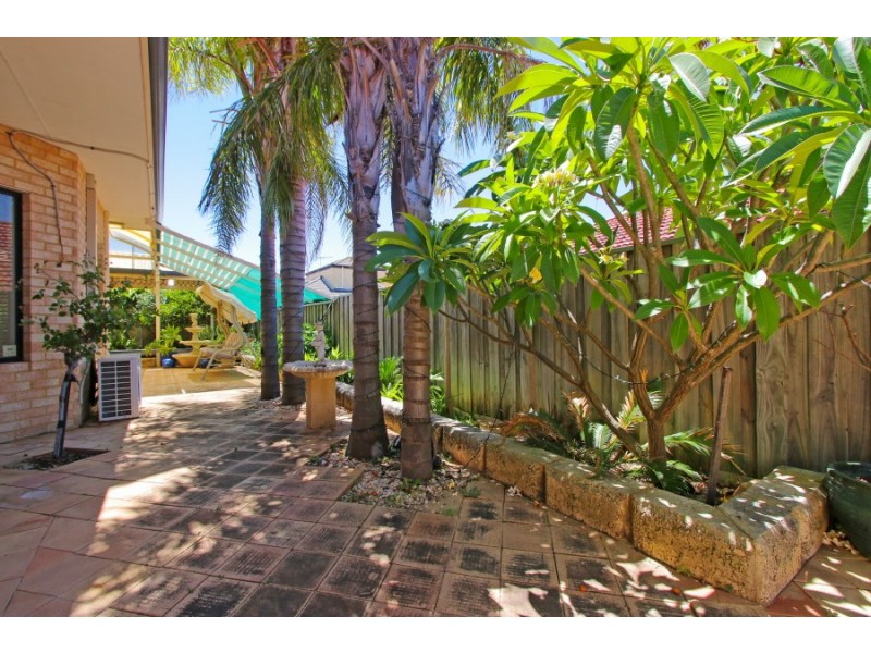 23 Mossfiel Retreat, Landsdale WA 6065