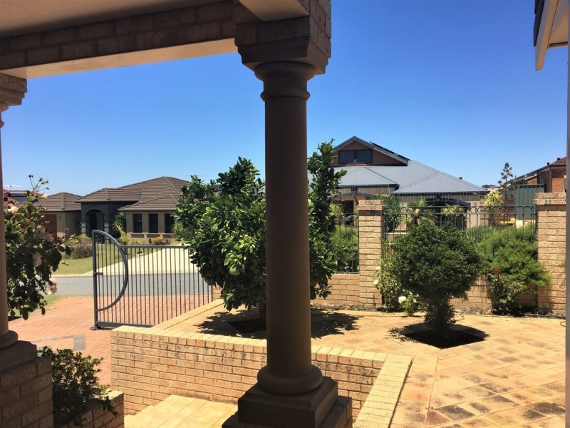 23 Mossfiel Retreat, Landsdale WA 6065